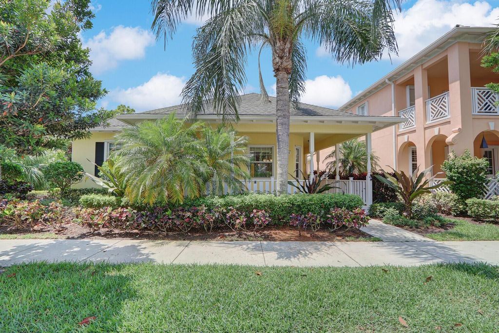 Photo of 104 St Pierre Way, Jupiter, FL 33458 (MLS # R10989508)