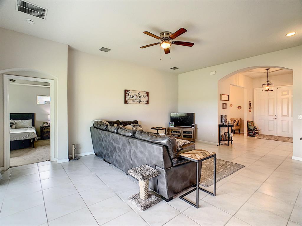 SAWGRASS LAKES PHASE 2 - Residential