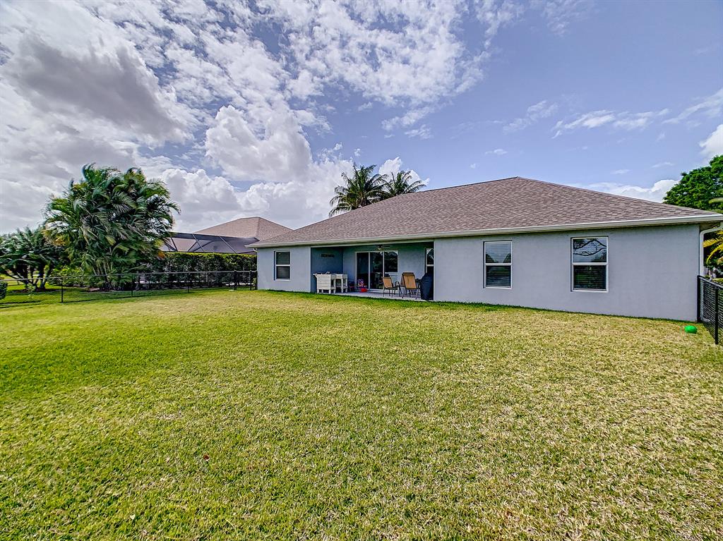 SAWGRASS LAKES PHASE 2 - Residential