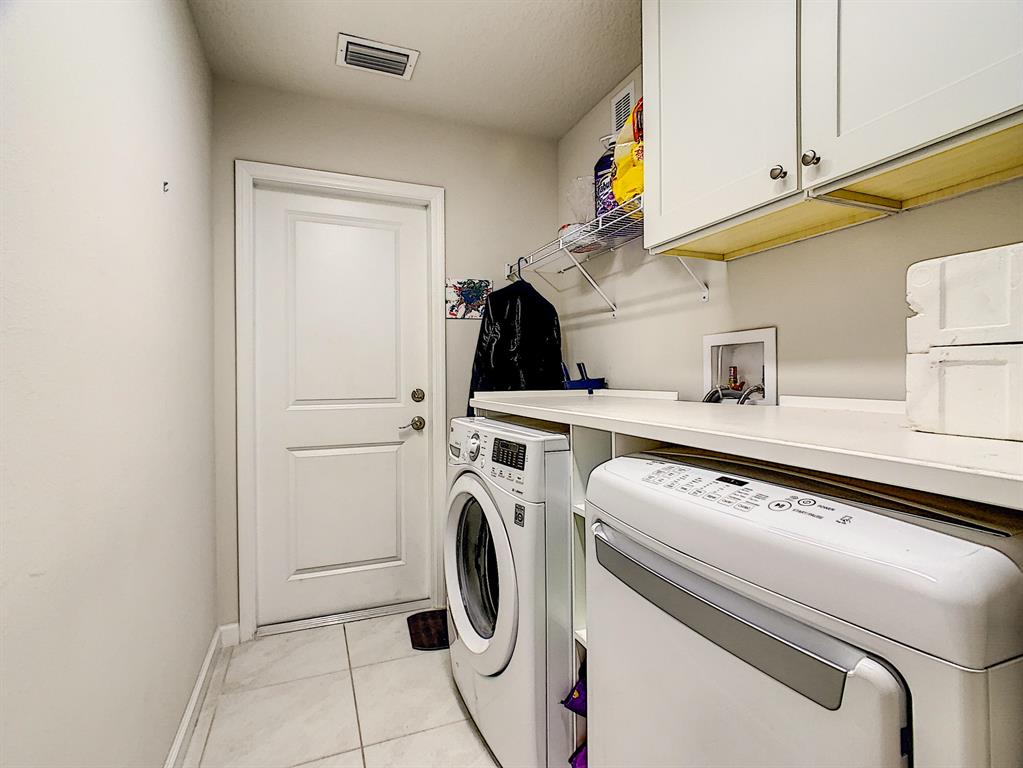 SAWGRASS LAKES PHASE 2 - Residential