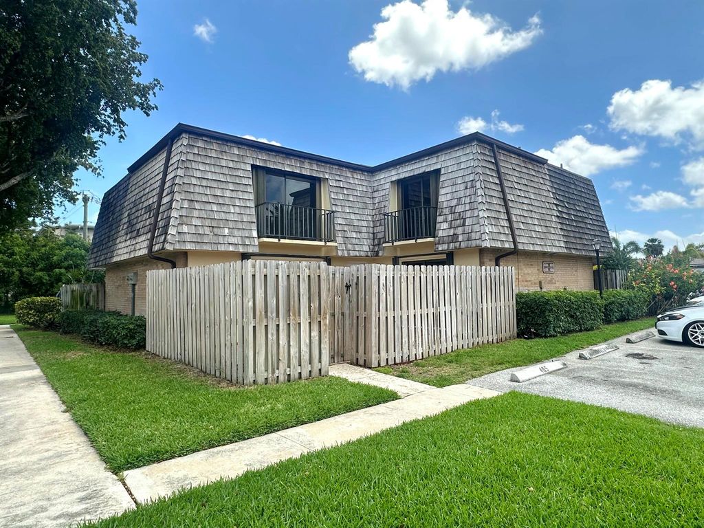 Photo of 405 Arabian Road, Palm Springs, FL 33461 (MLS # R11080649)