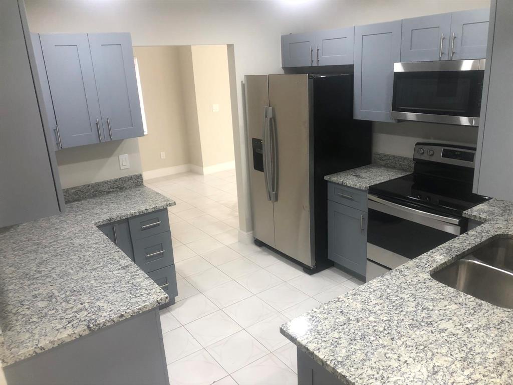 PALM BEACH LAKES SOUTH 2 - Residential