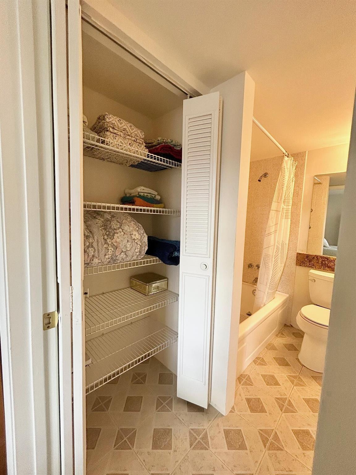 PINE RIDGE SOUTH IV CONDO - Residential