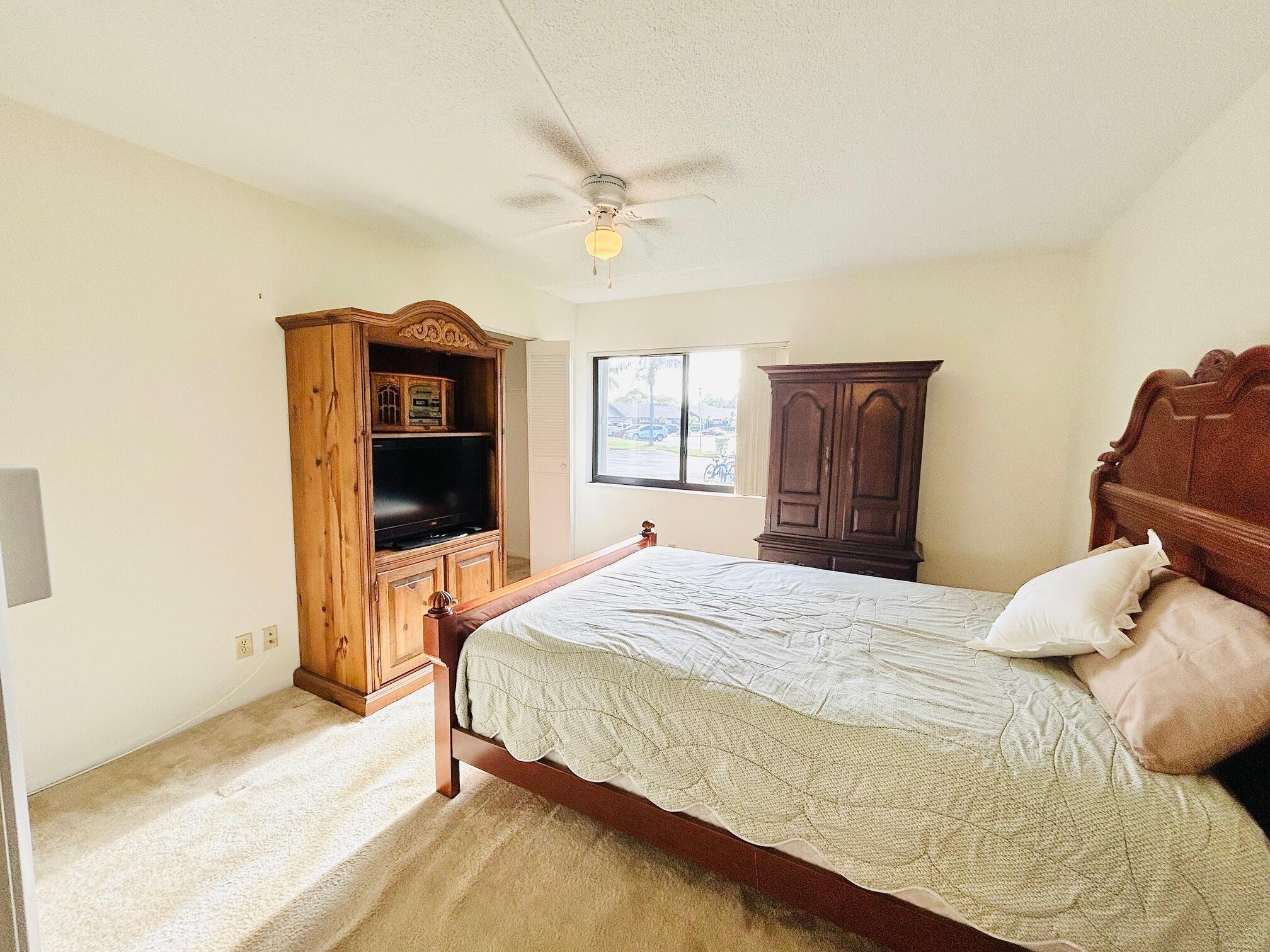 PINE RIDGE SOUTH IV CONDO - Residential