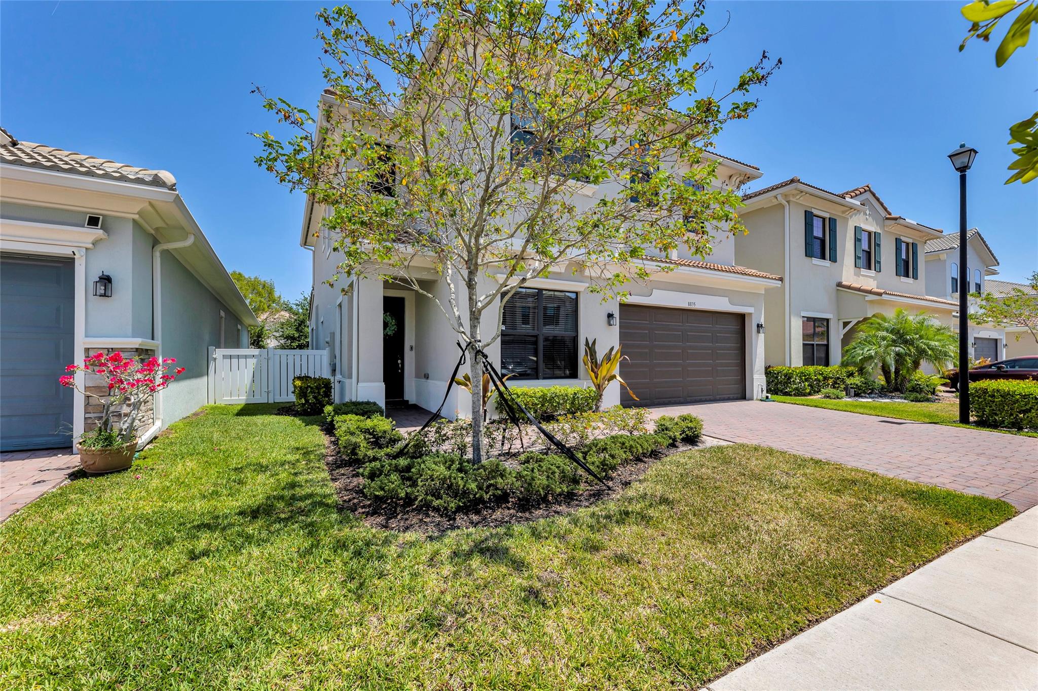 Coral Lago 182-31 B - Residential Lease