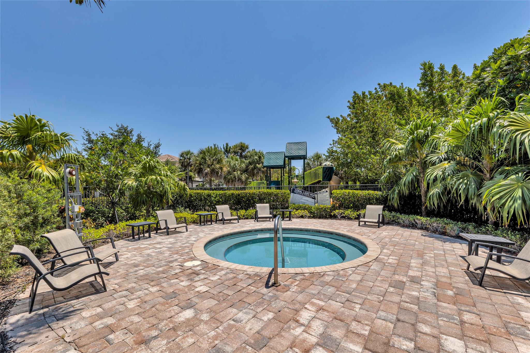 Coral Lago 182-31 B - Residential Lease