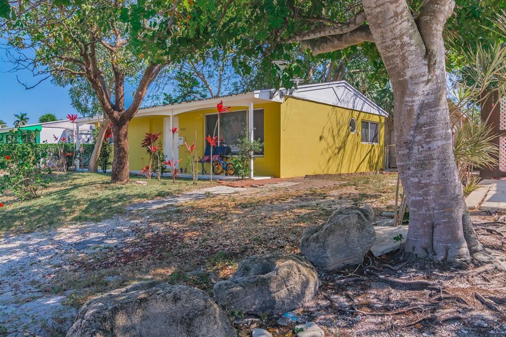 Photo of 3562 Florida Boulevard #3562, Palm Beach Gardens, FL 33410 (MLS # R10711062)