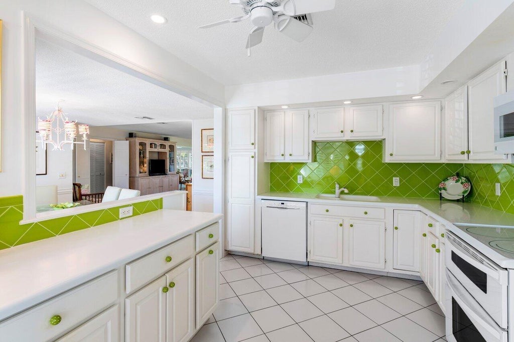 Photo of 3870 Quail Ridge Drive N #Blue Heron, Boynton Beach, FL 33436 (MLS # B26069489)