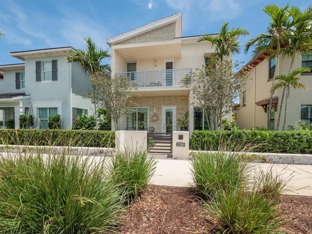 Photo of 13280 Alton Road, Palm Beach Gardens, FL 33418 (MLS # R10710181)