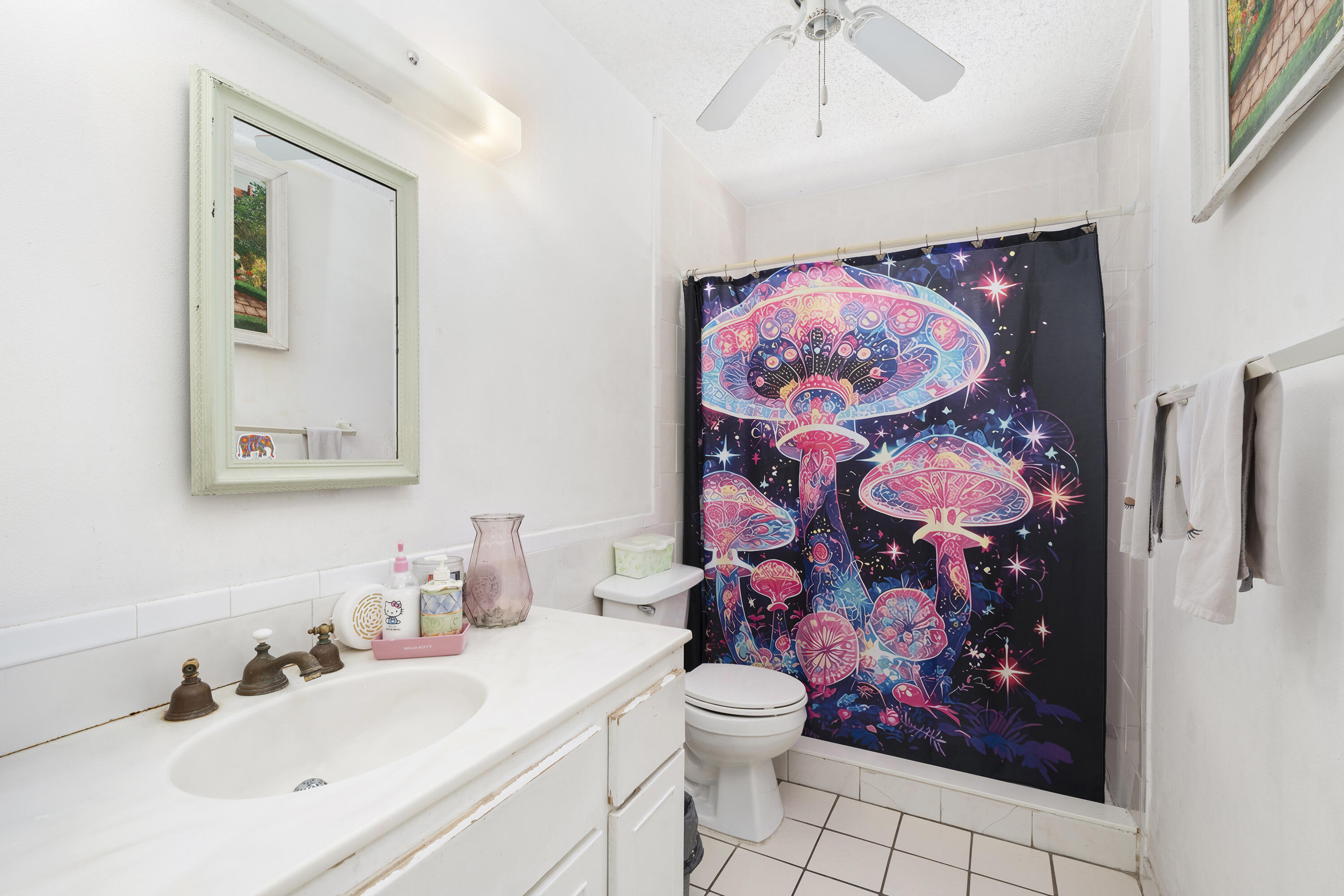 COUNTRY CLUB ACRES - Residential