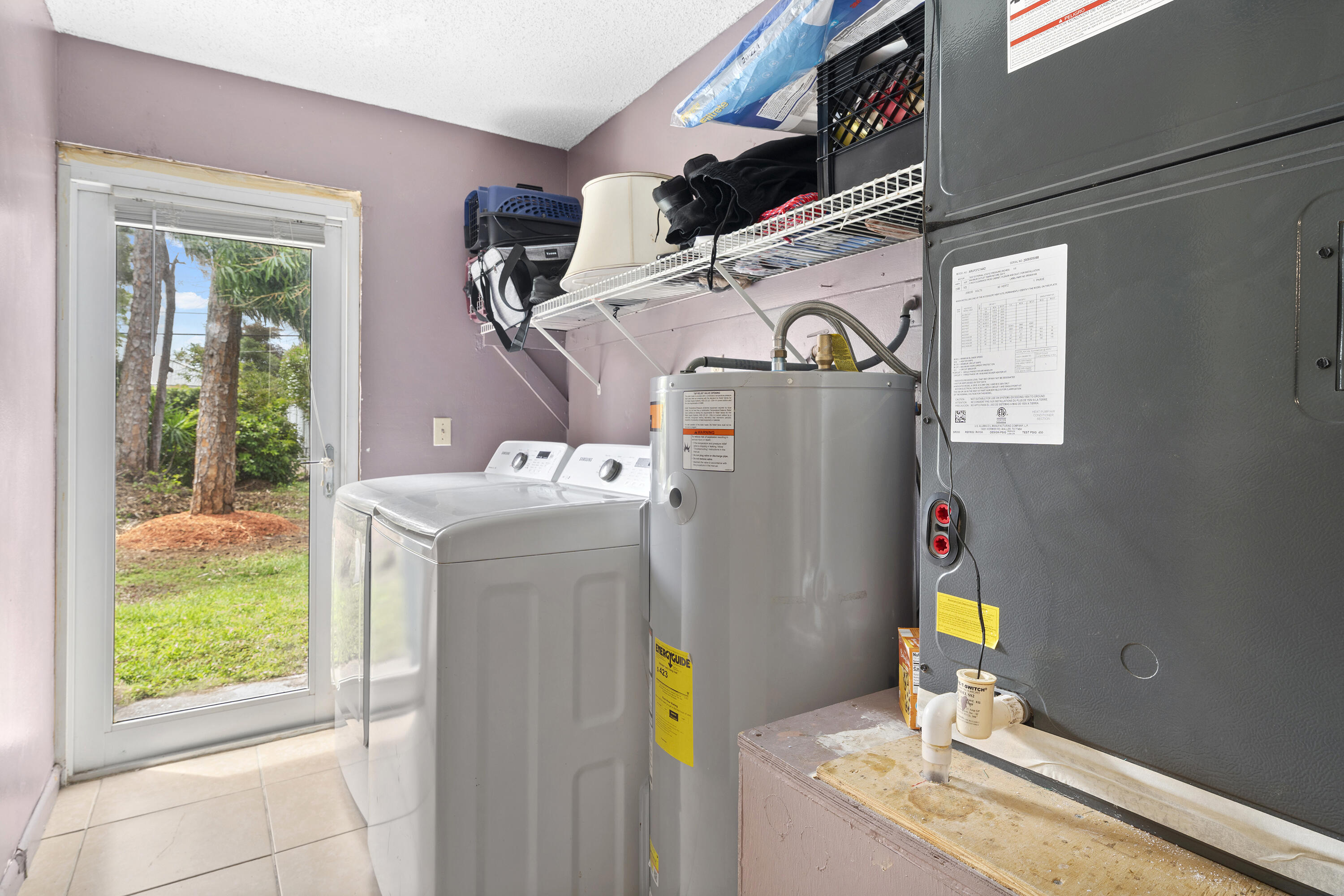 COUNTRY CLUB ACRES - Residential