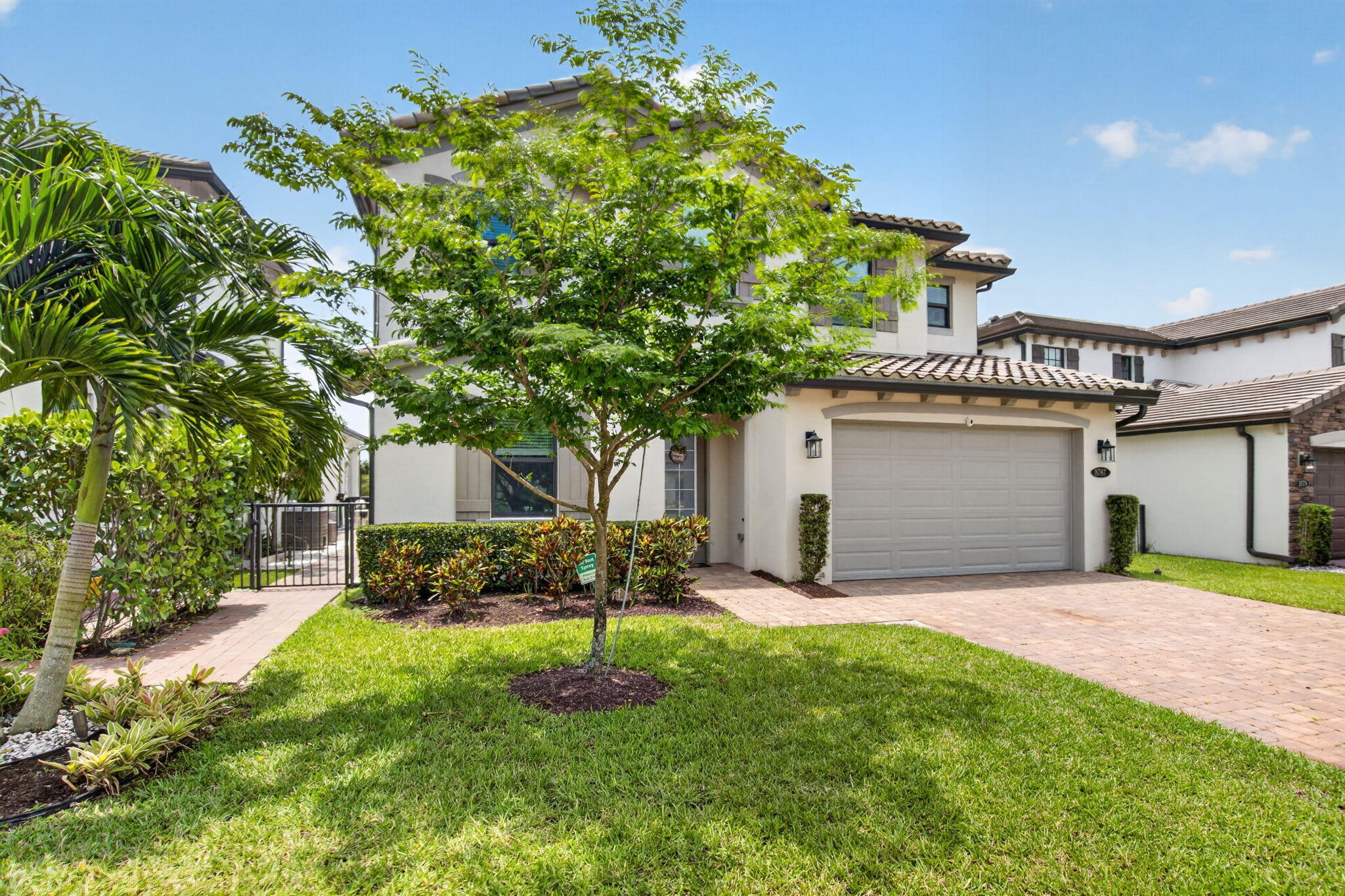 8787 Grand Prix Lane