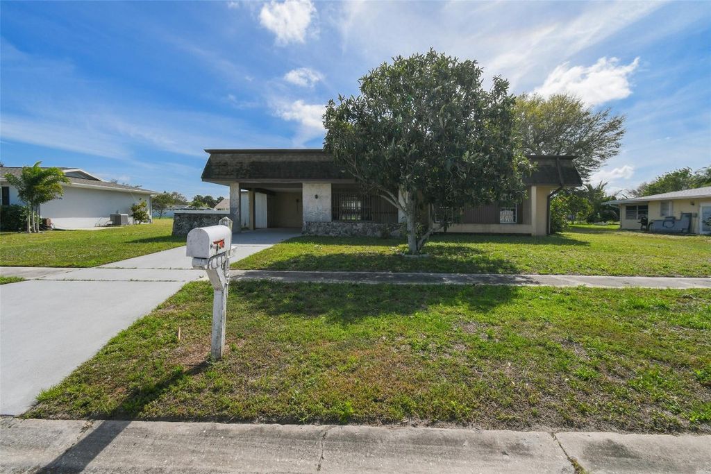 Photo of 136 SE Selva Court, Port Saint Lucie, FL 34983 (MLS # F10488676)