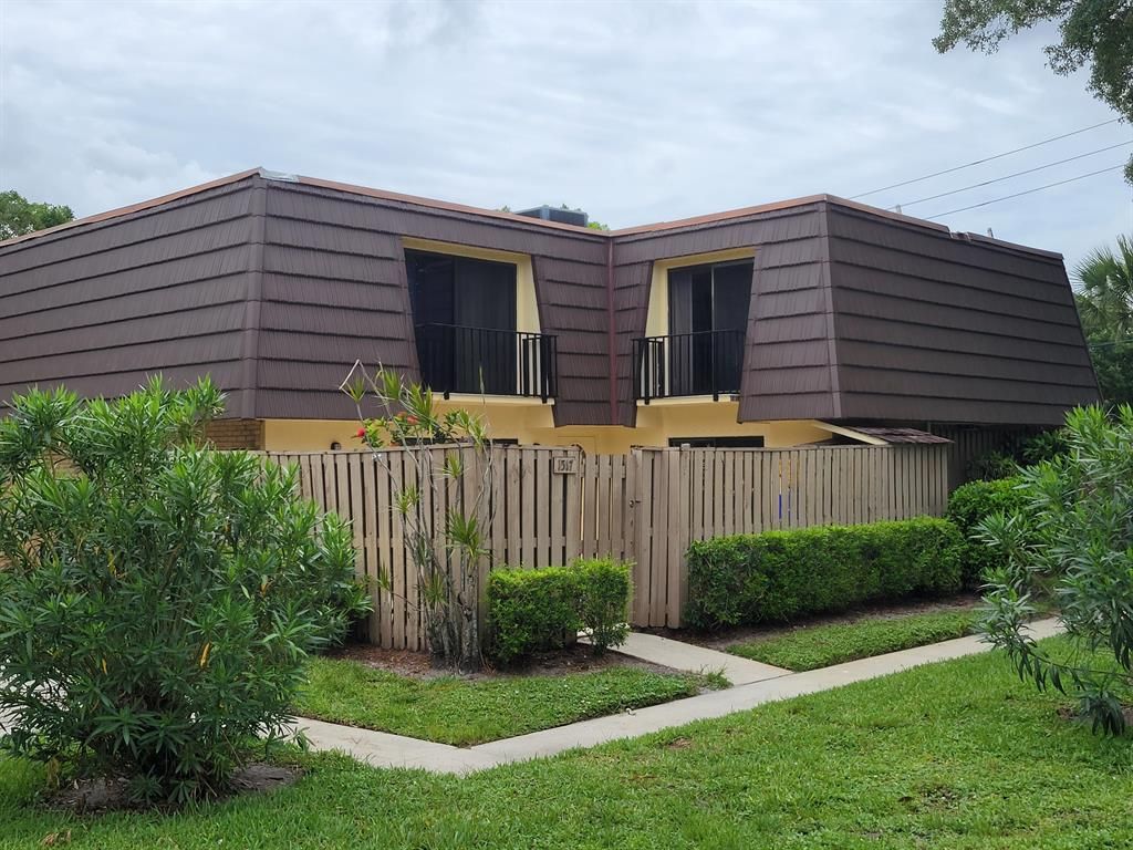 Photo of 1517 15th Court, Palm Beach Gardens, FL 33410 (MLS # R10725549)