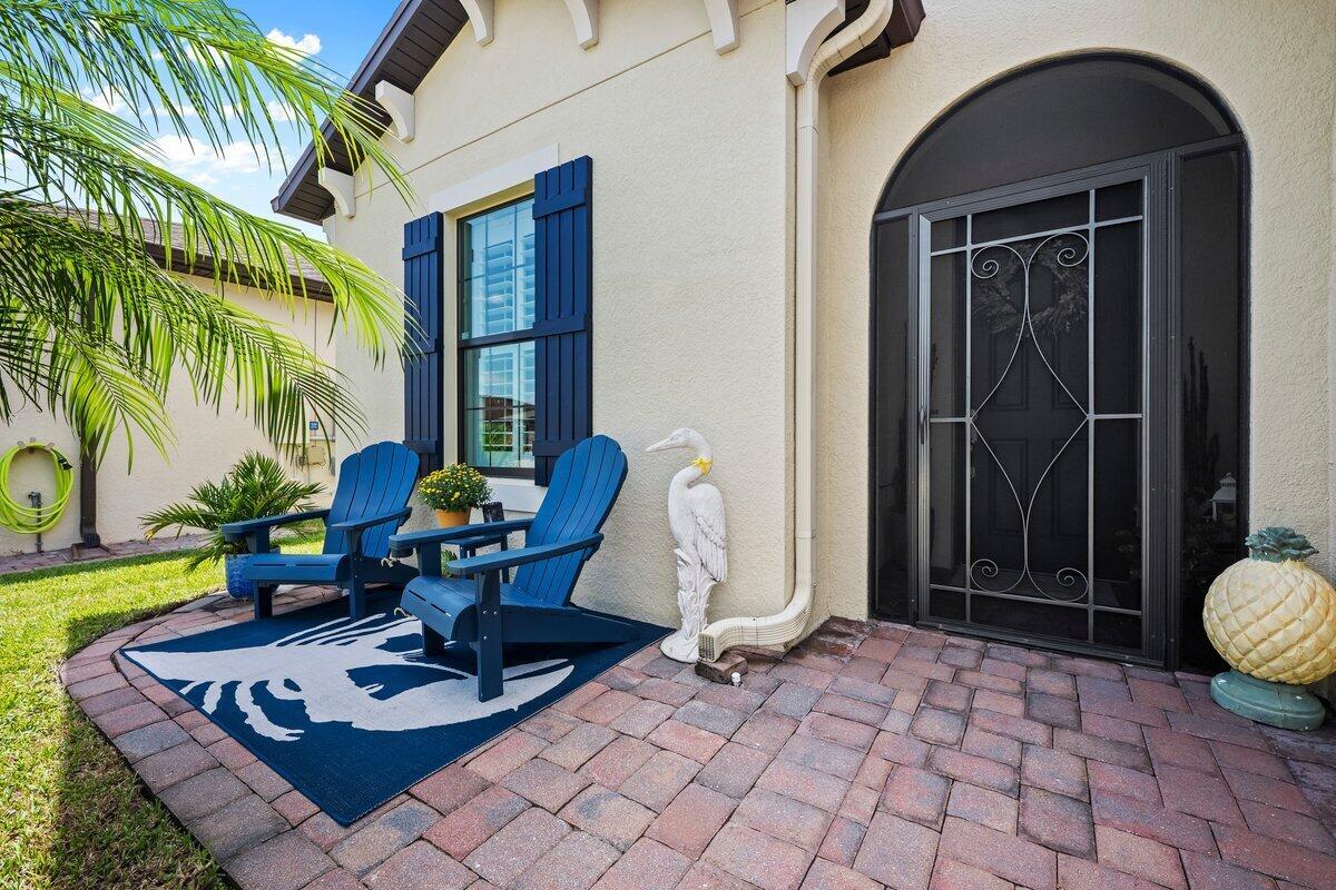 1635 Willows Square