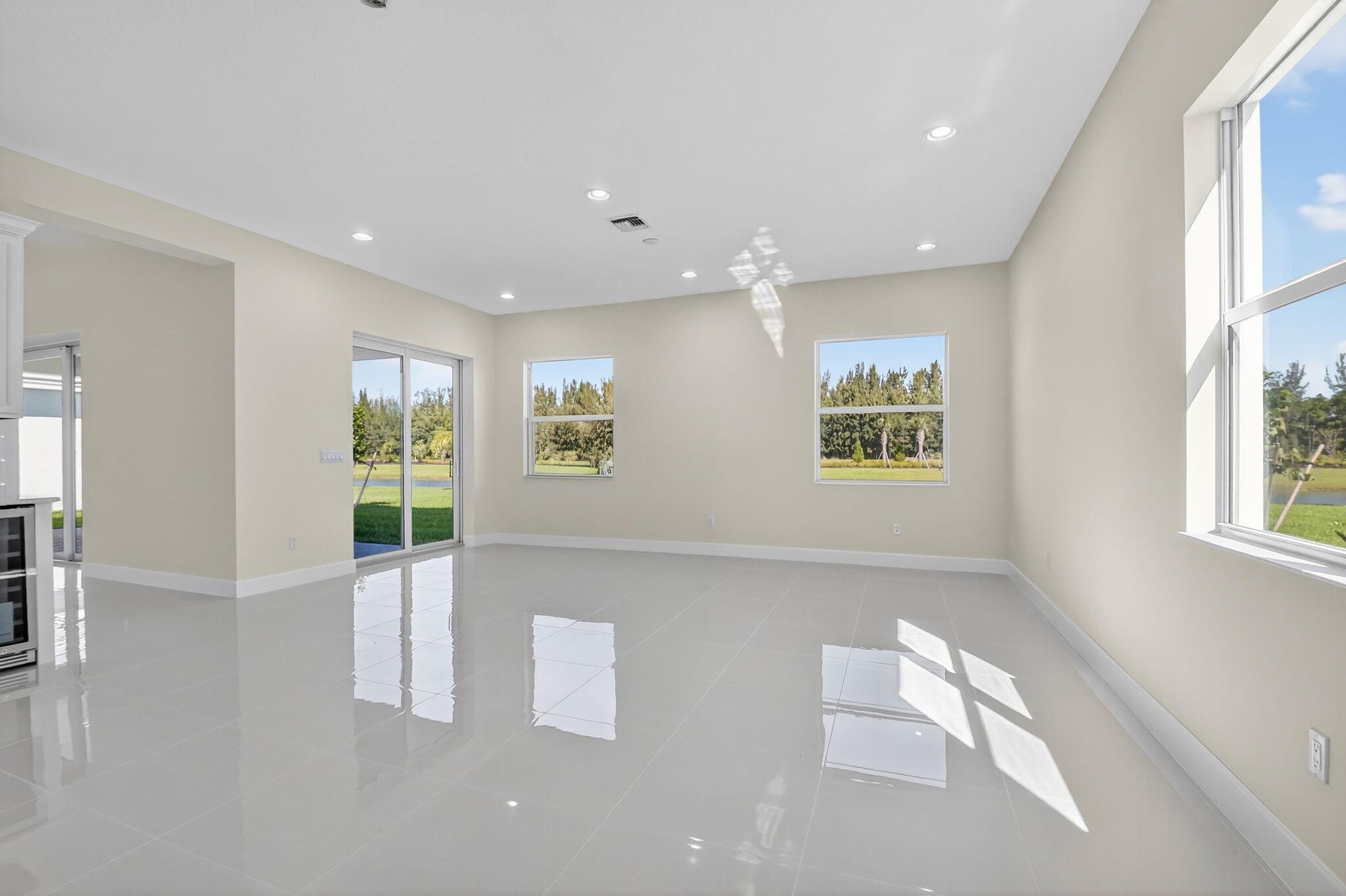 WOODLANDS OF WESTLAKE - Residential