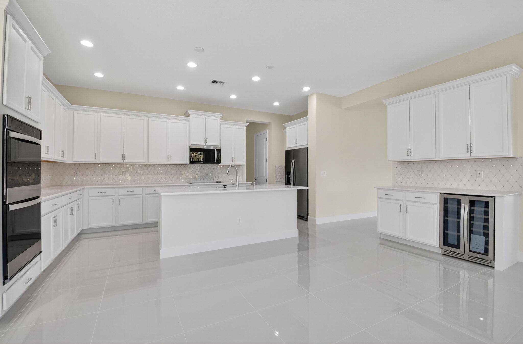 WOODLANDS OF WESTLAKE - Residential