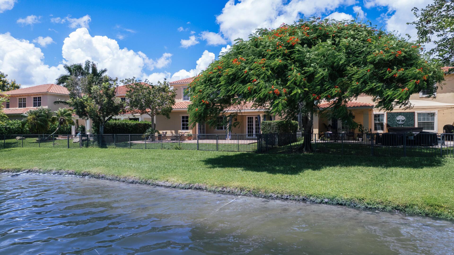 10722 Willow Oak Court
