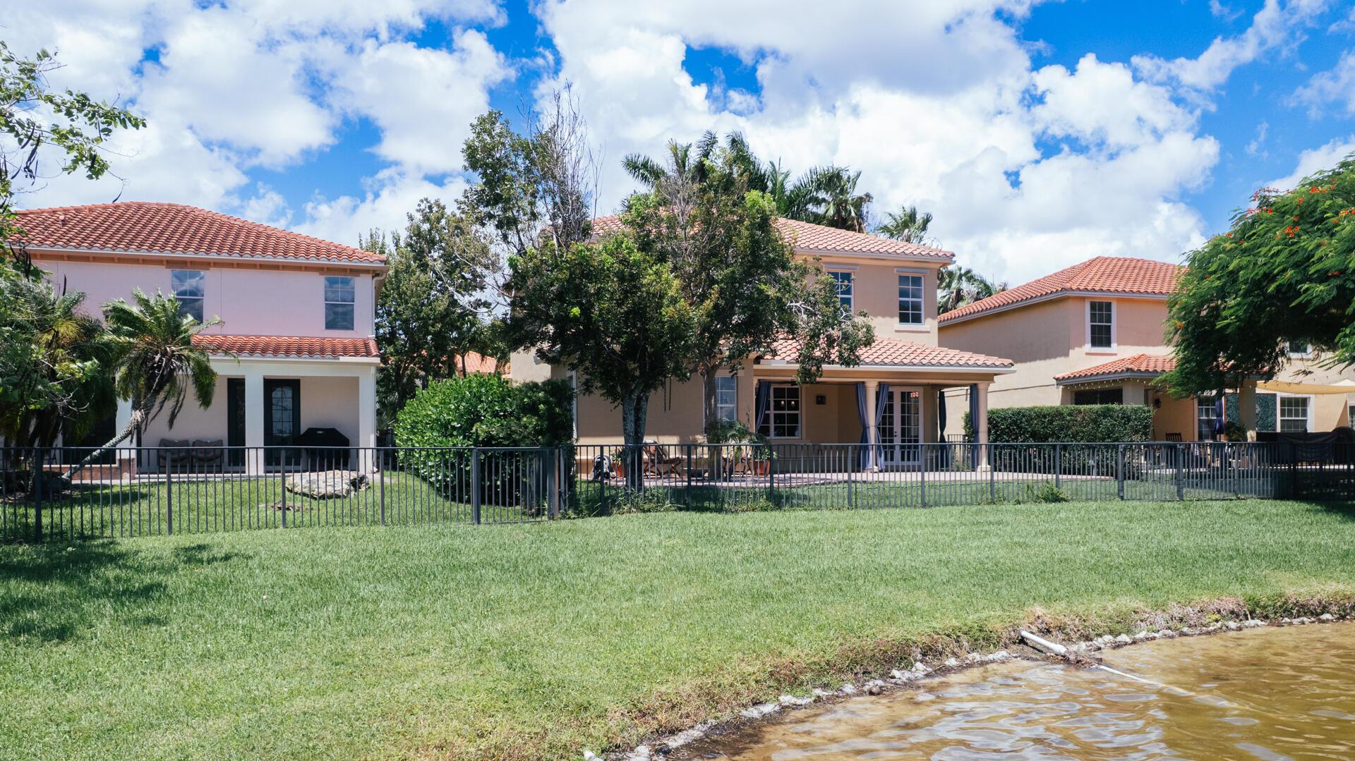 10722 Willow Oak Court