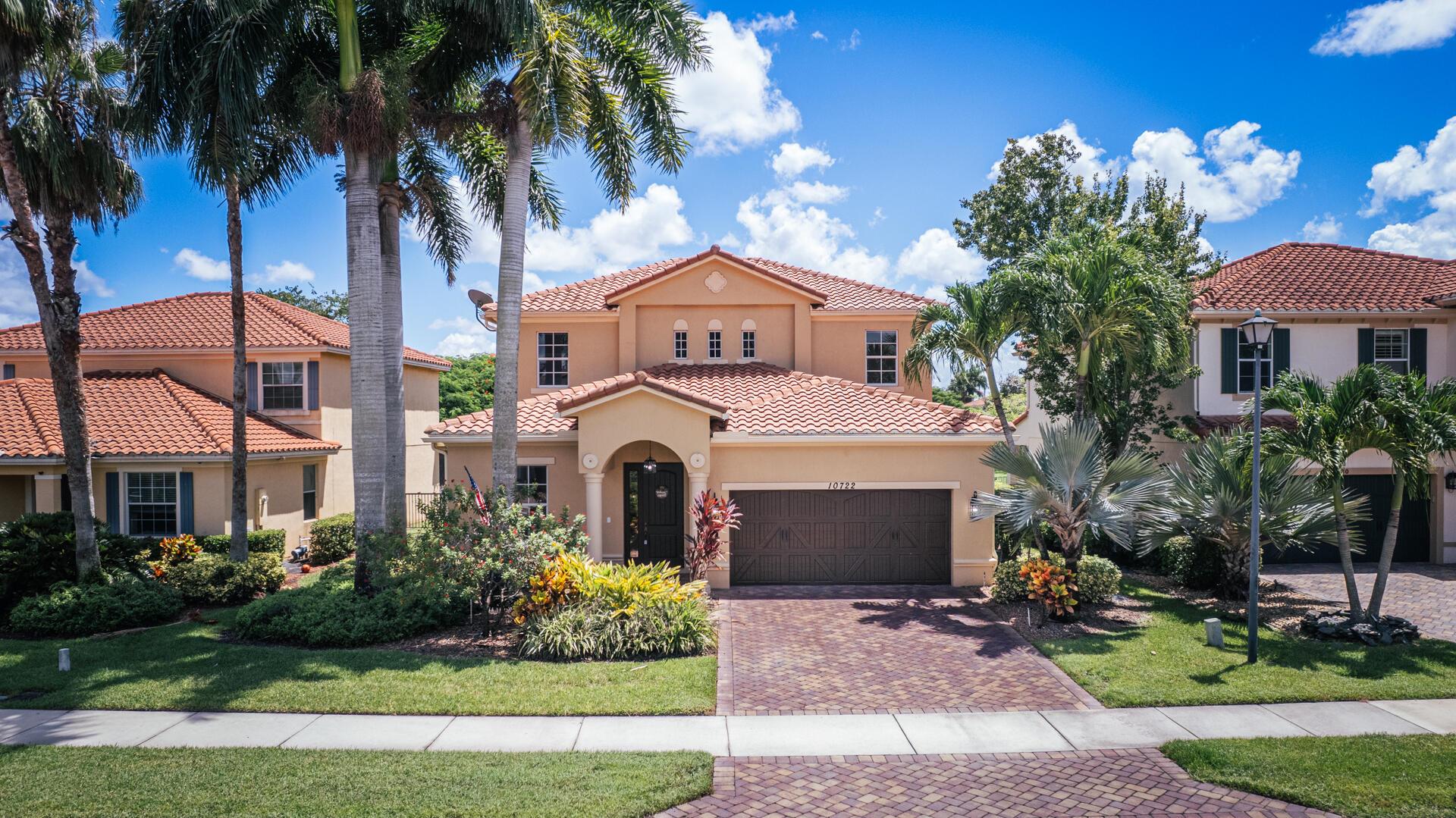 Located in the prestigious Oakmont Estates, this elegant 5-bedroom, 4-bathroom lakefront home sits on a premium lot with expansive water views and no rear neighbors. Outdoor living is elevated with a brand-new paver patio, hot tub-ready with 60-amp electric service.

Inside, enjoy 3,031 square feet of living space with formal living and dining rooms, soaring ceilings, arched architectural features, and a gourmet kitchen complete with brand-new stainless steel appliances.

The garage includes a built-in workshop, ideal for tools, hobbies, or extra storage. Built in 2008 by Centex/Pulte, this Mediterranean-style home offers lasting curb appeal, tile roof, and quality craftsmanship.