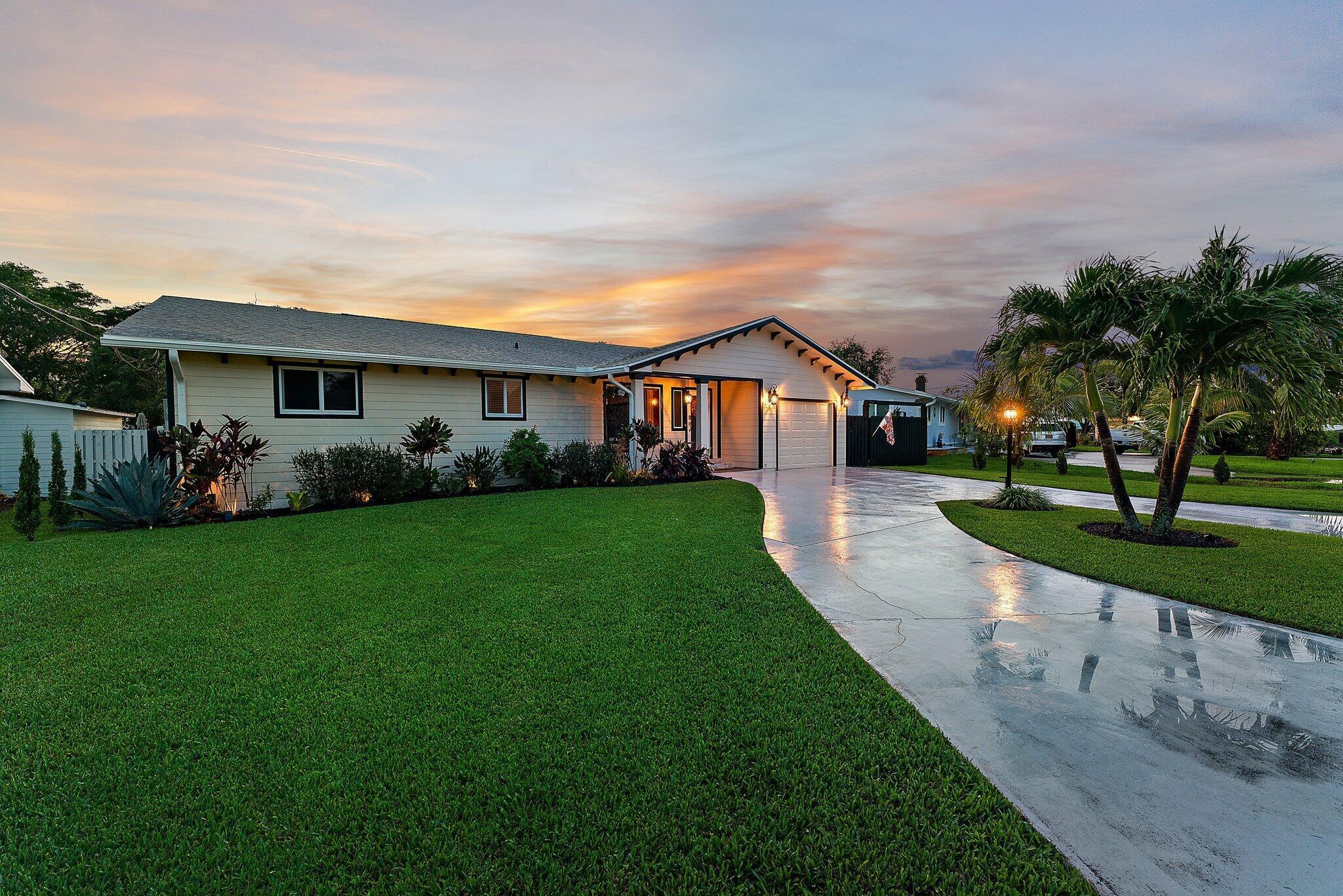 1430 SW Covered Bridge Drive