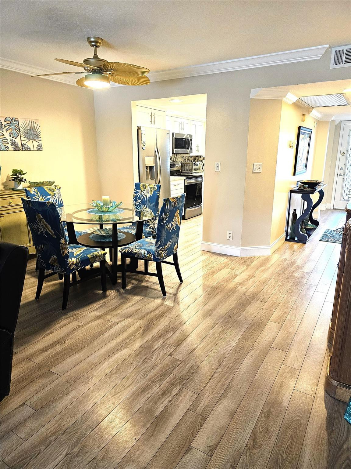 WYNMOOR COUNTRY CLUB - Residential