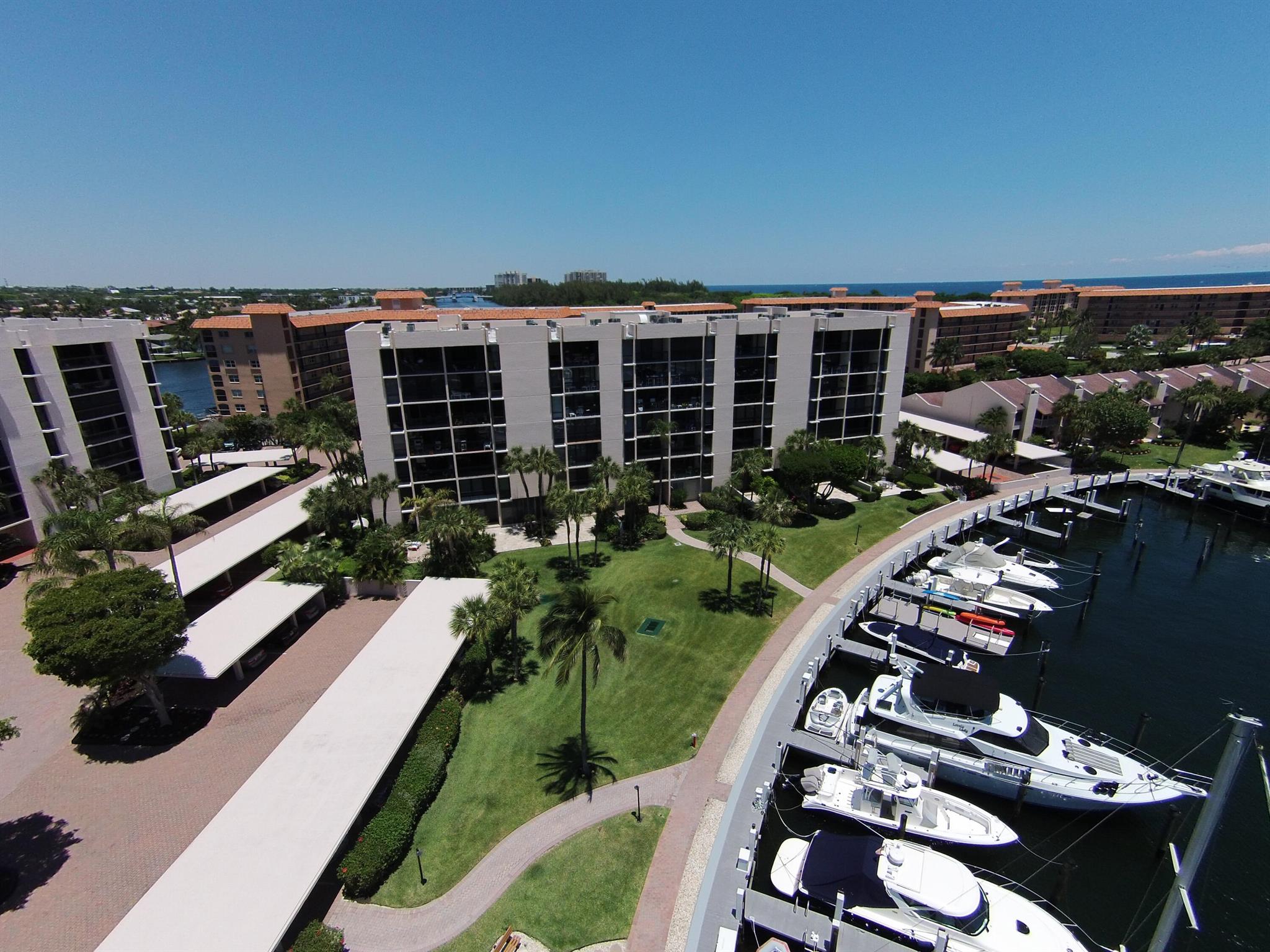 YACHT & RACQUET CLUB OF B - Residential