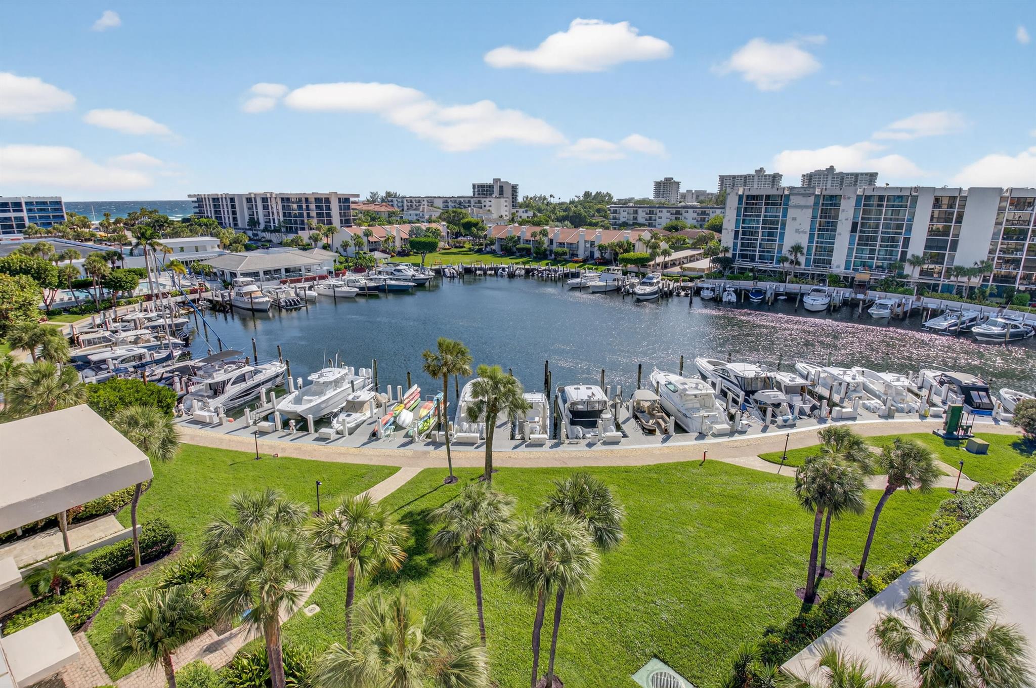 YACHT & RACQUET CLUB OF B - Residential