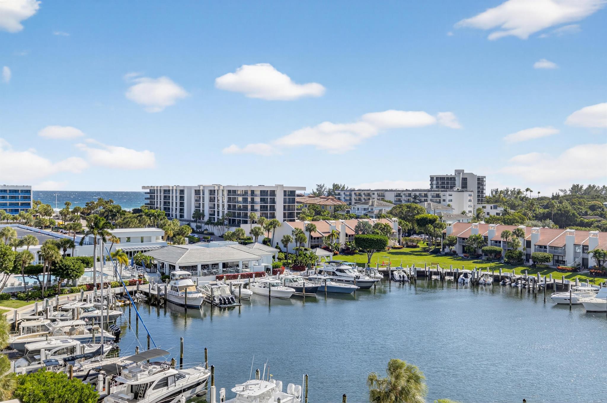 YACHT & RACQUET CLUB OF B - Residential