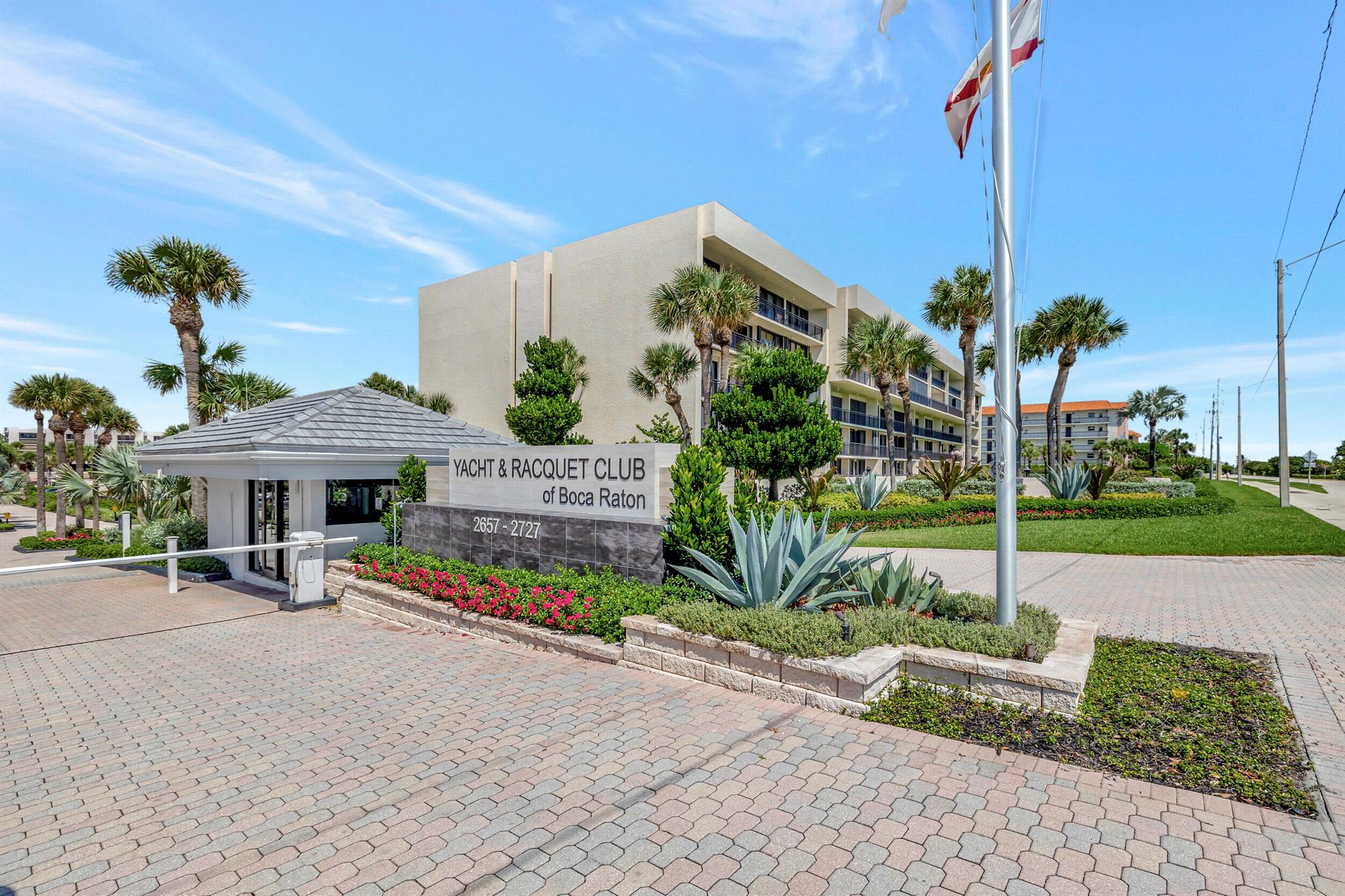 YACHT & RACQUET CLUB OF B - Residential