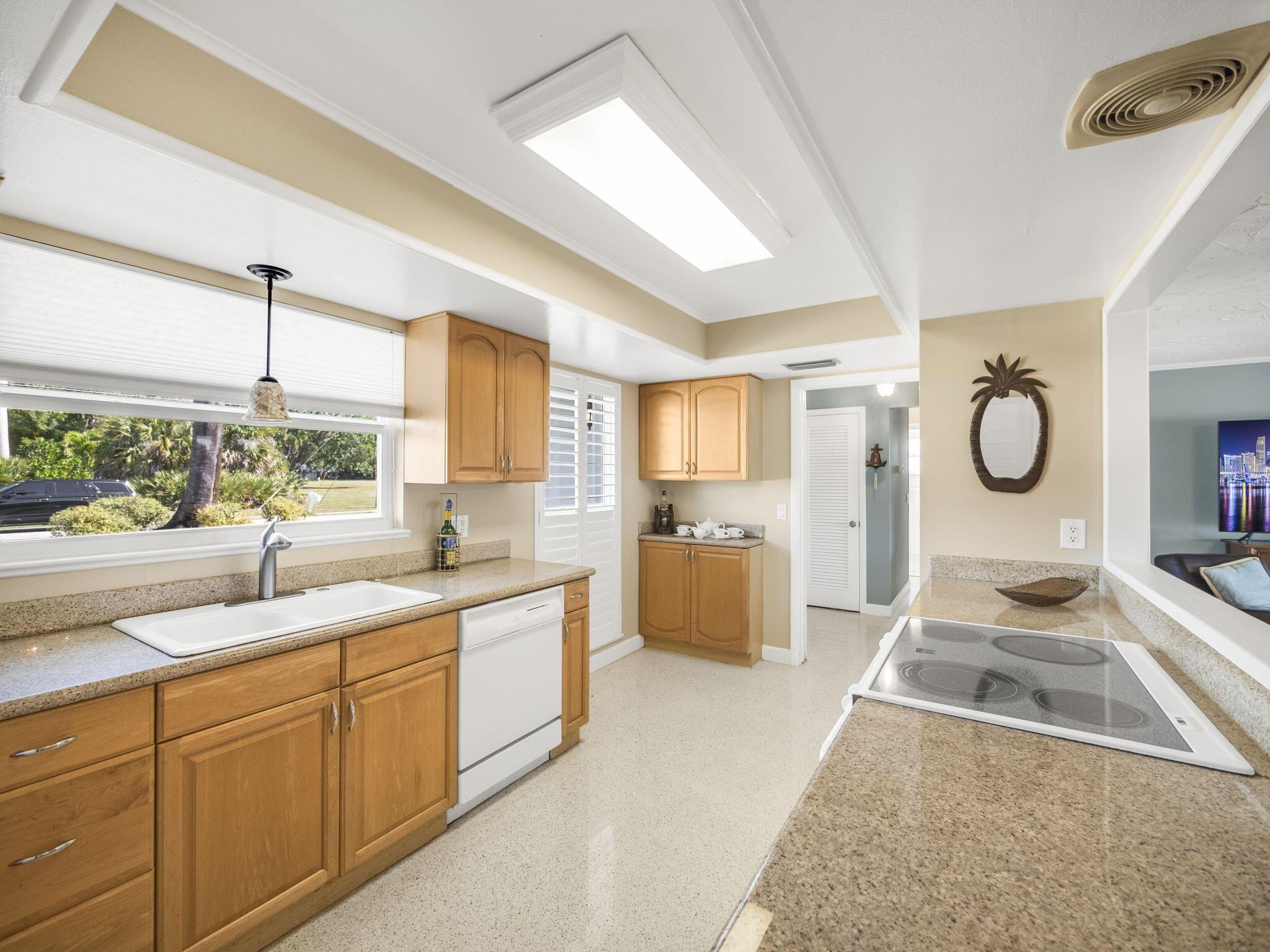 NORTH RIVER SHORES - Residential