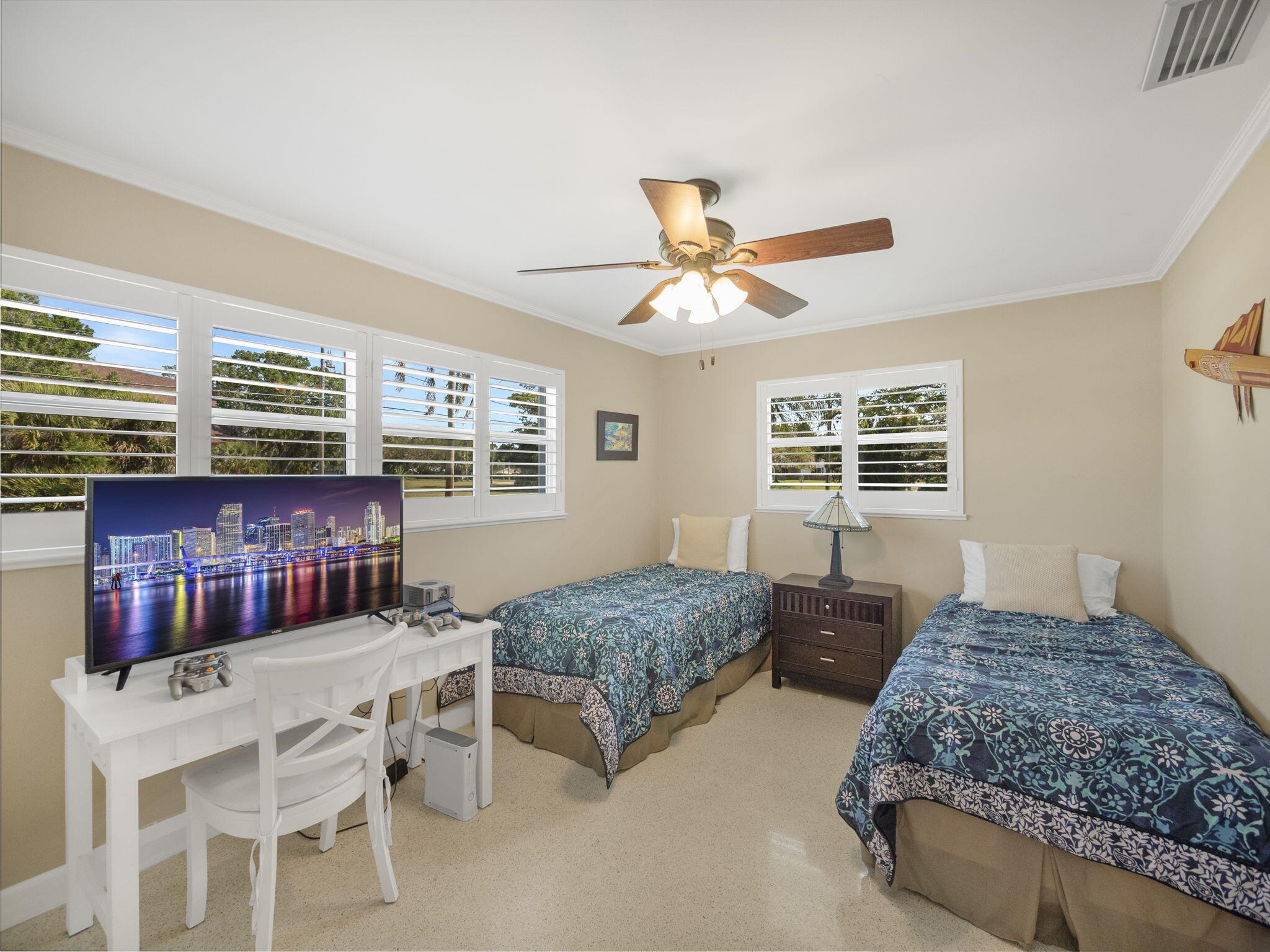 NORTH RIVER SHORES - Residential