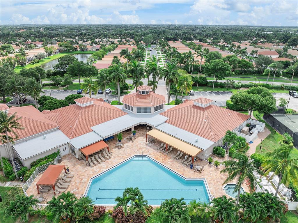 GROVE VILLAGE - Residential