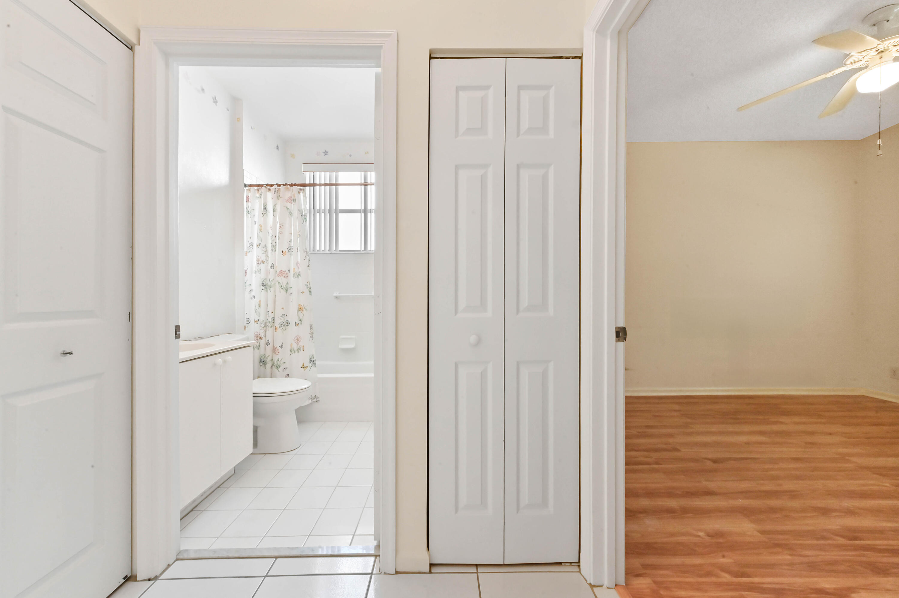 GROVE VILLAGE - Residential