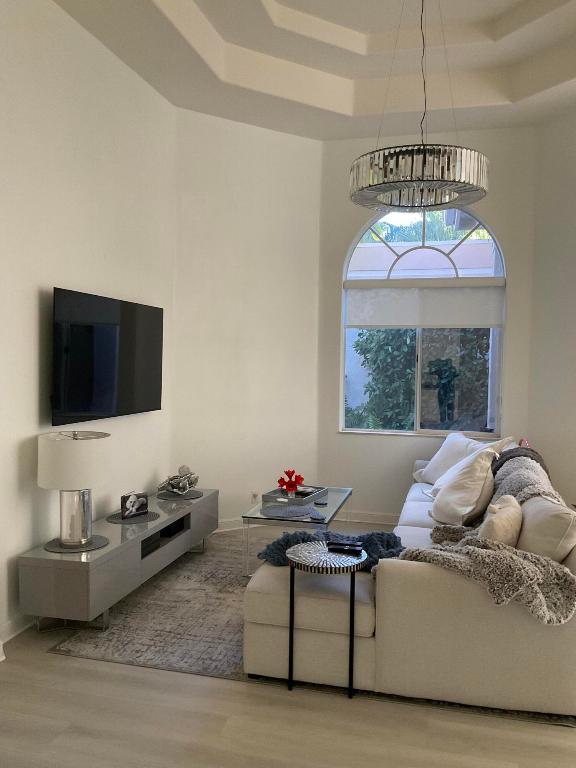 ISLAND IN THE GROVE - Residential