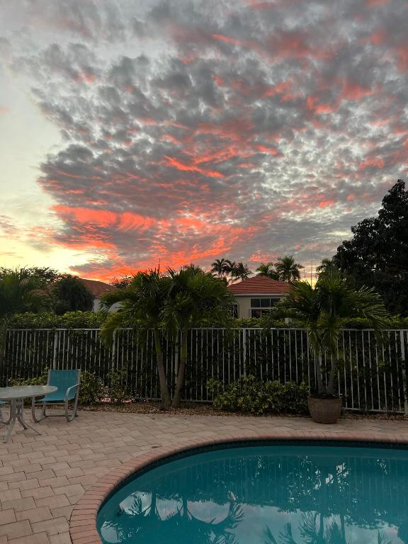 ISLAND IN THE GROVE - Residential