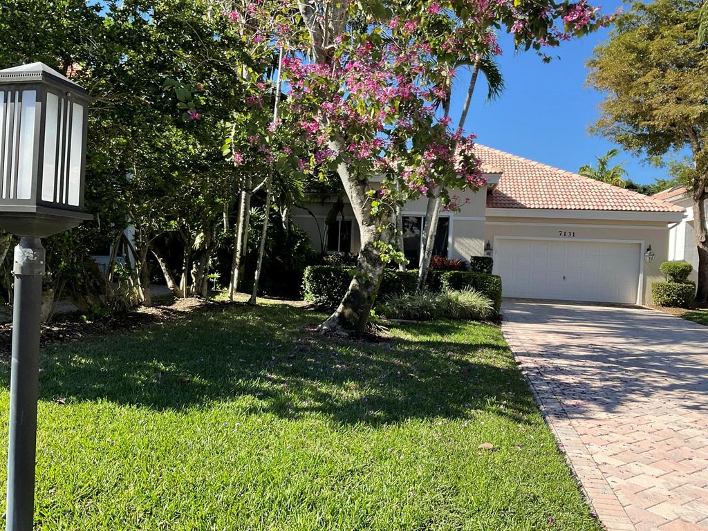 Photo of 7131 Dubonnet Drive E, Boca Raton, FL 33433 (MLS # R11151252)