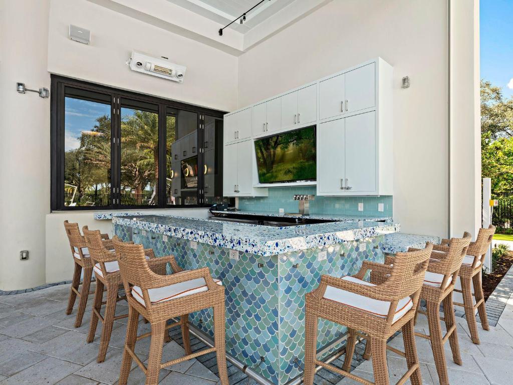 ISLAND IN THE GROVE - Residential