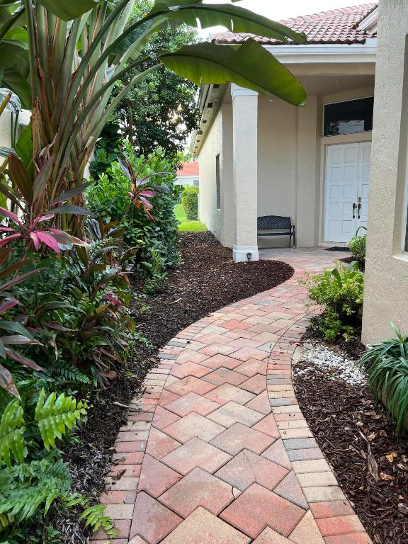 ISLAND IN THE GROVE - Residential