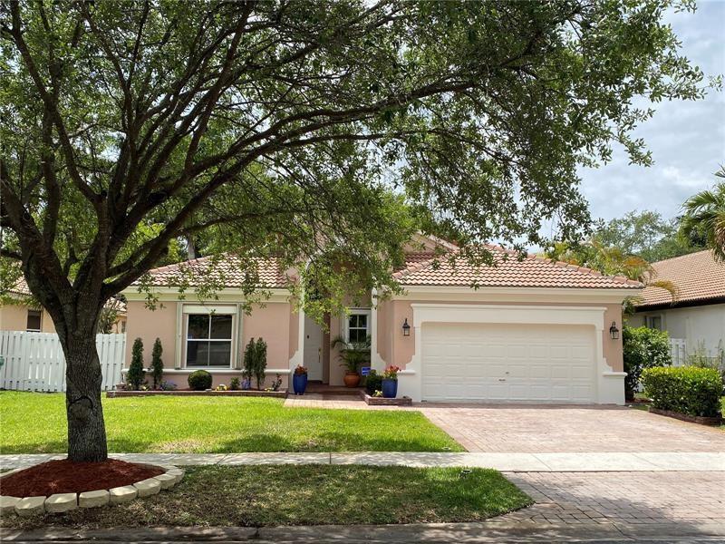 Prime gated community at Sunset Lakes - Monaco. 4 bedrooms and 3 full bathrooms one story single family house. Huge kitchen with S/S appliances. Separate dining room. Big master suite with walk-in closet. Custom window treatments with energy efficient windows. Washer and dryer is included. The community has a family friendly lakefront clubhouse with many recreational facilities. Enjoy the tropical resort style swimming pool, fitness center, and aerobics rooms, playground, sand volleyball court, tennis and basketball courts with so much more.