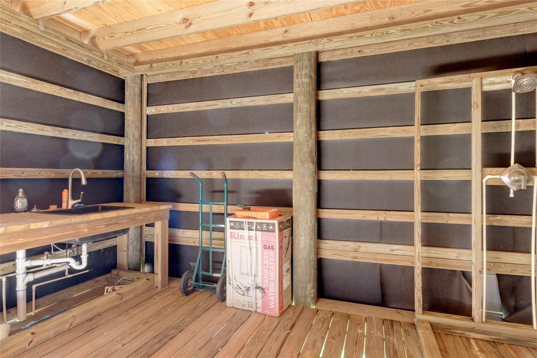 Metes & Bounds - Land