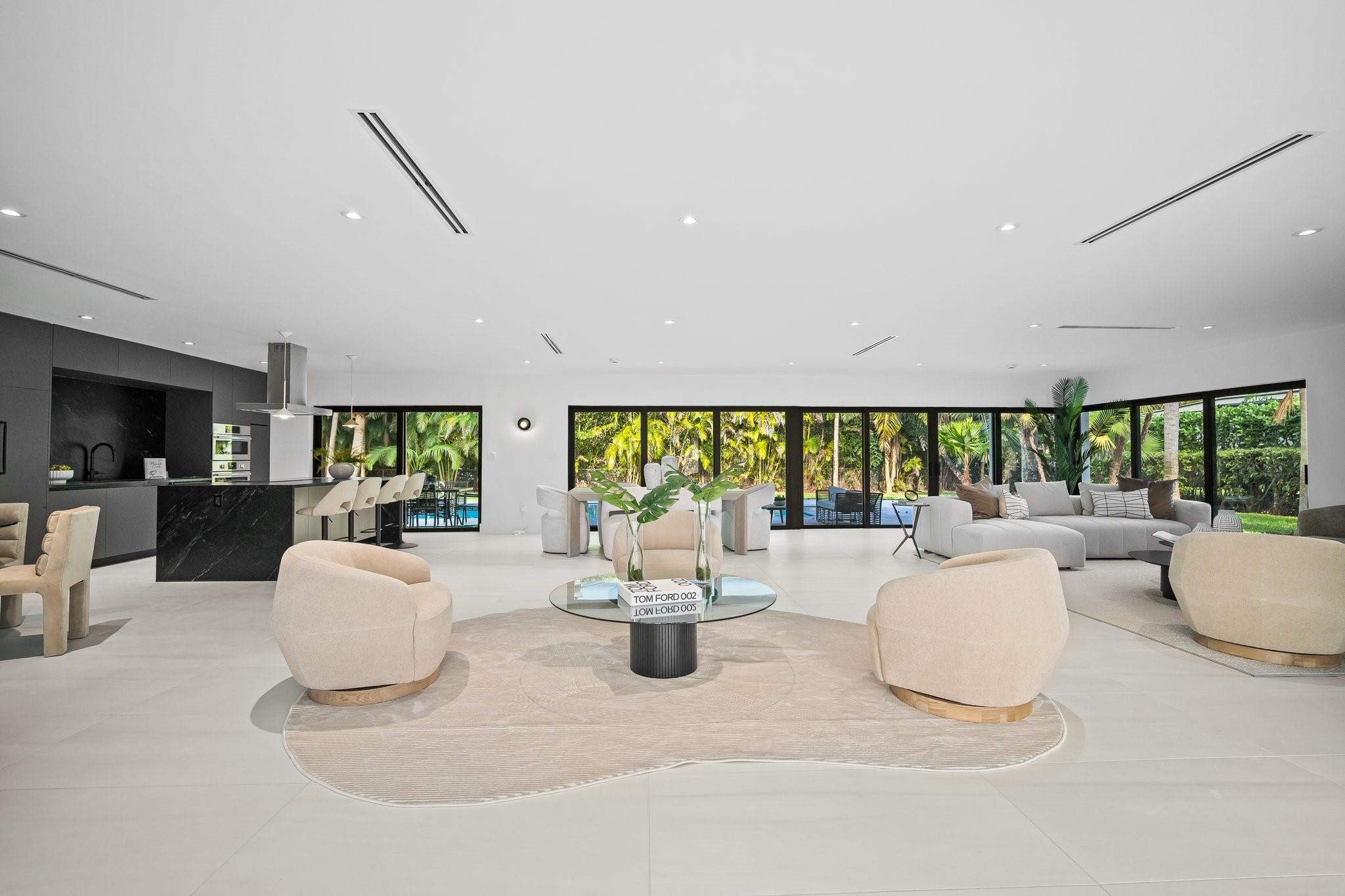 13845 SW 73rd Ct, Palmetto Bay, FL, 33158/$2,195,000 1 13845 SW 73rd Ct