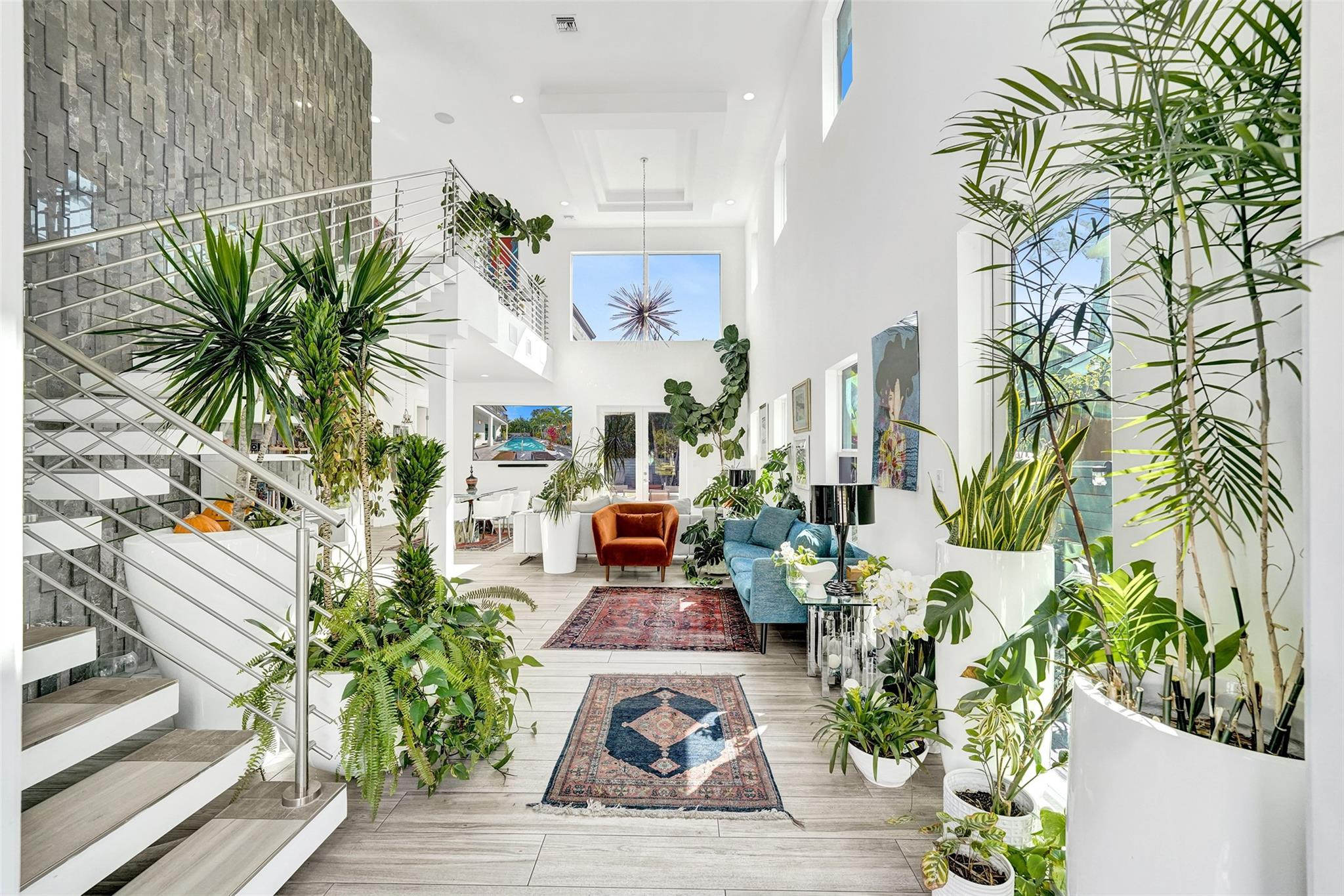 2502 NE 6th Avenue, Wilton Manors, FL, 33305/$2,150,000 4 2502 NE 6th Avenue