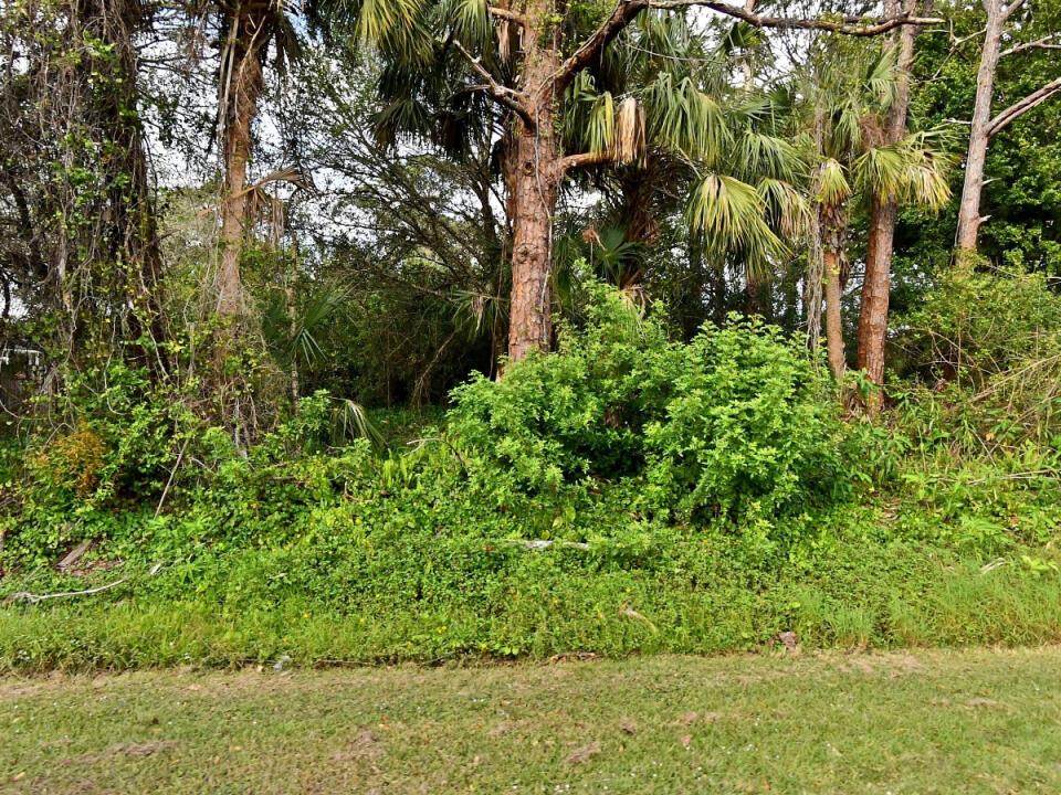 LAKEWOOD PARK UNIT 3 - Land