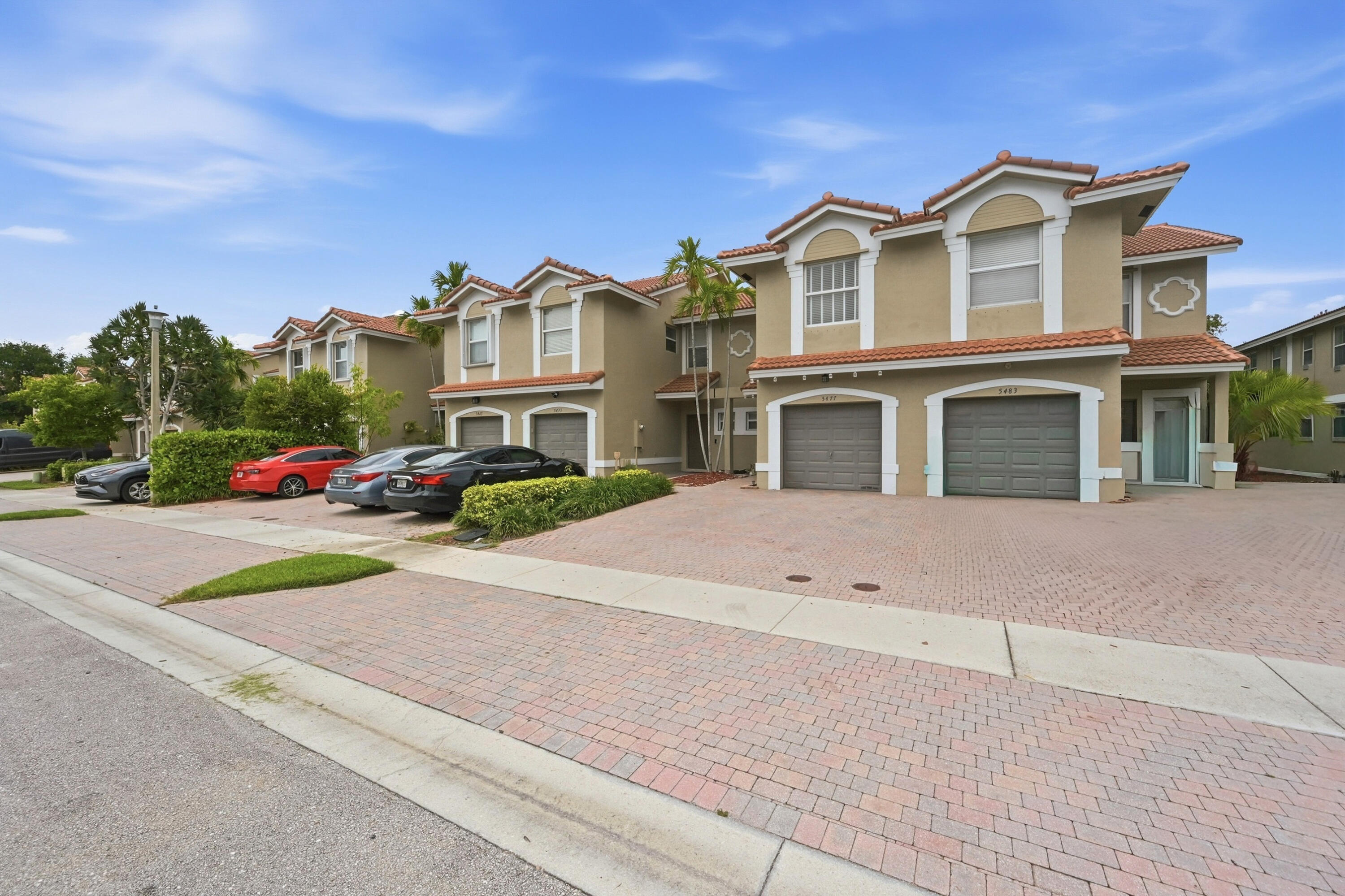 5477 NW 90th Terrace