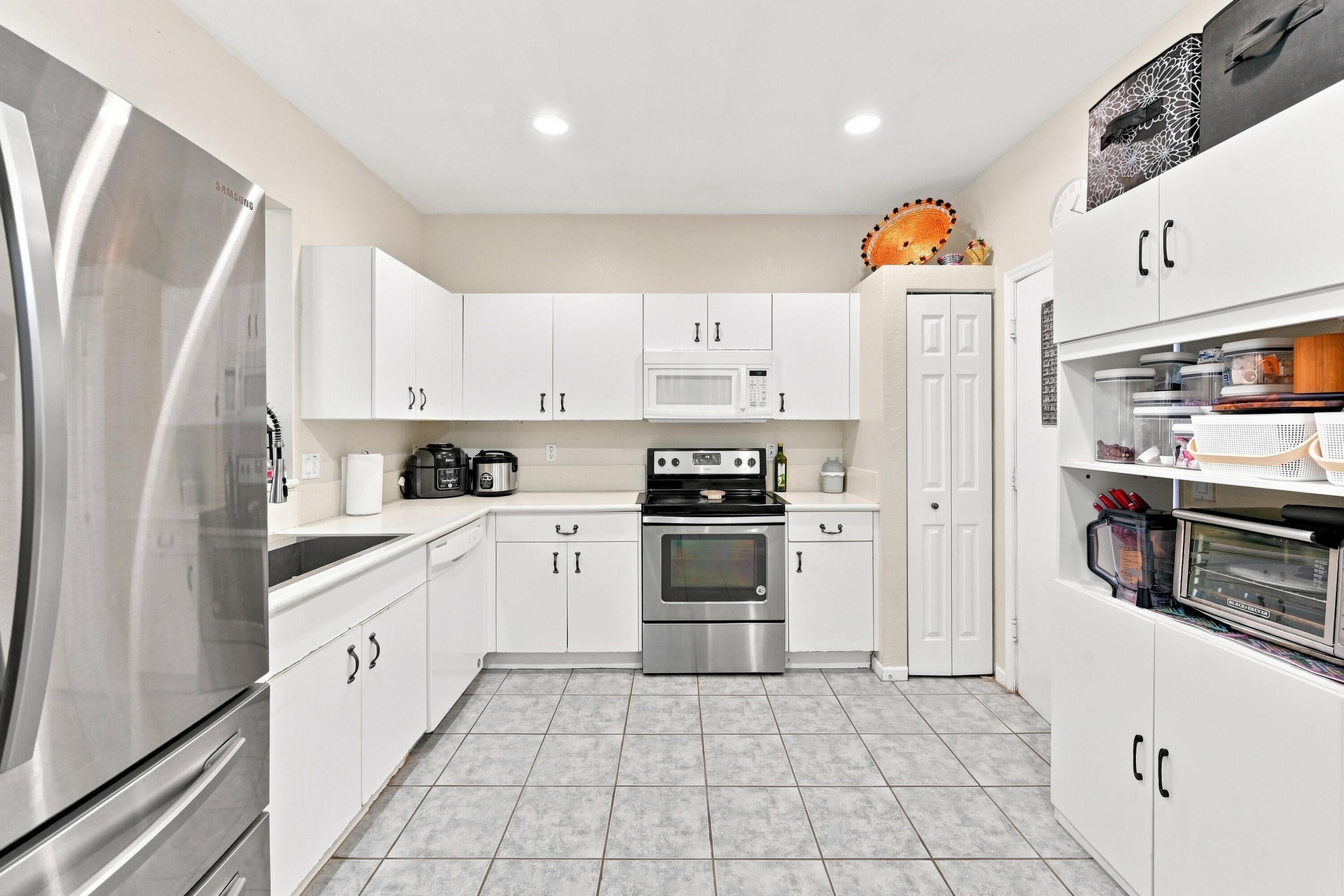 5477 NW 90th Terrace