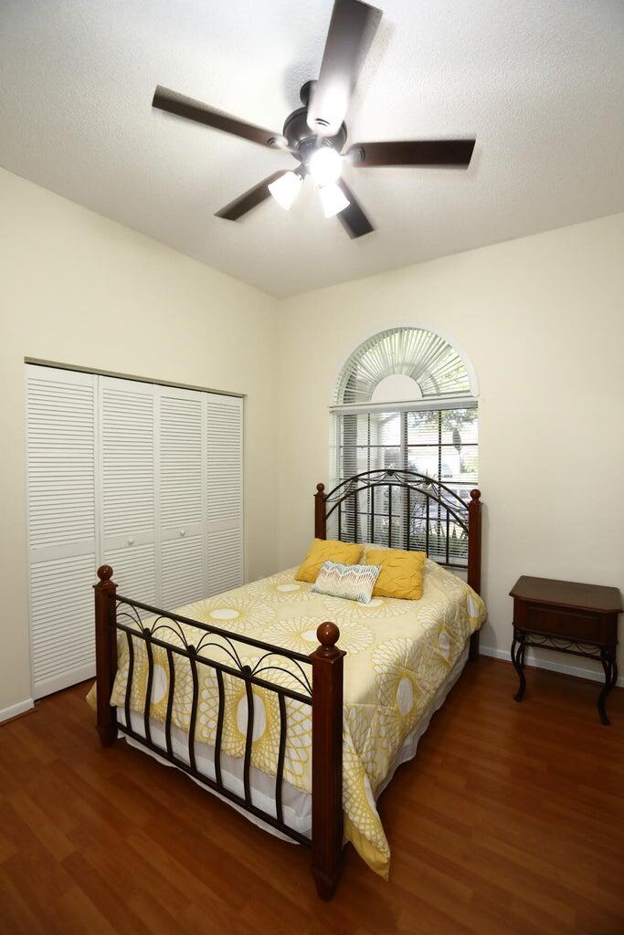 SELIGMAN-KIA ACRES - Residential