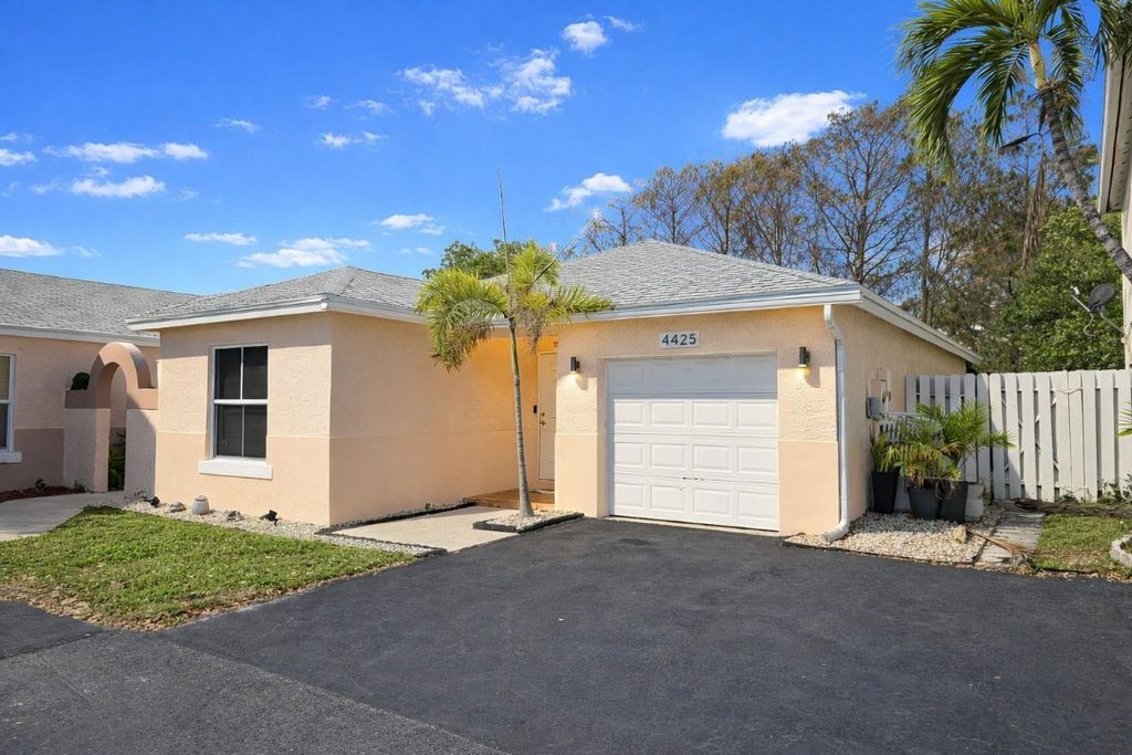 Photo of 4425 SW 72nd Terrace, Davie, FL 33314 (MLS # F10546645)