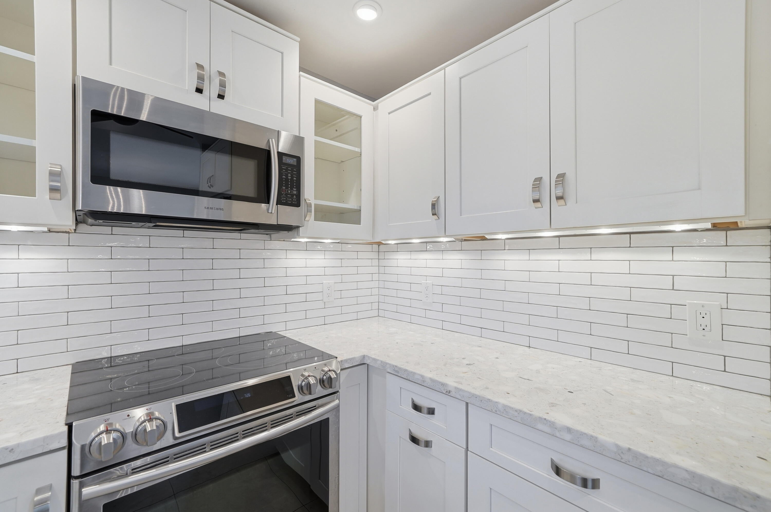 KINGS POINT TUSCANY CONDOS - Residential