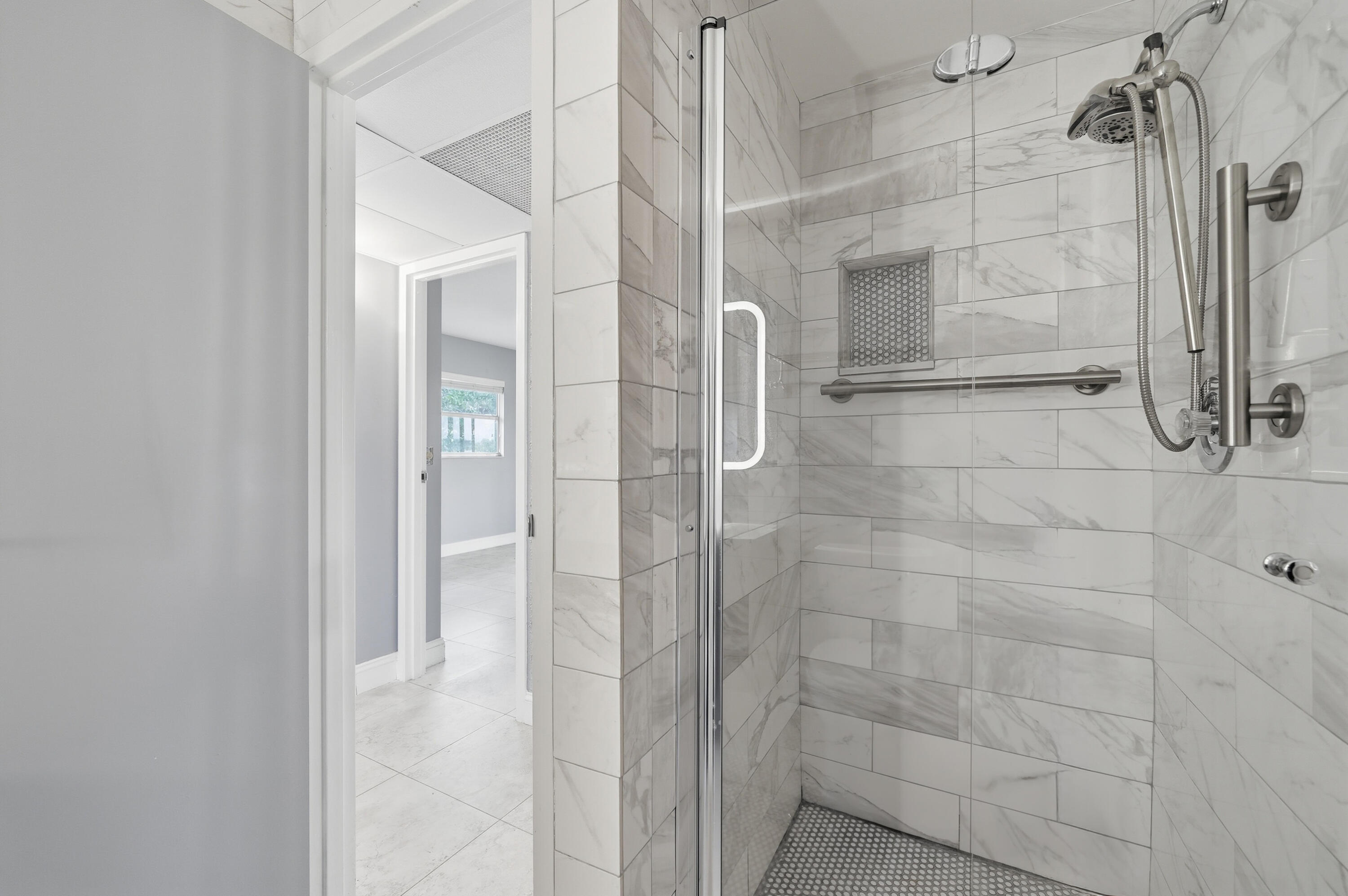 KINGS POINT TUSCANY CONDOS - Residential